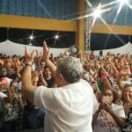 Caetano reúne milhares de pessoas para discutir a saúde de Camaçari