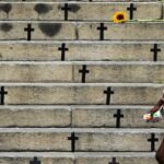 Feminicídios com arma de fogo crescem 45% em 2025, aponta levantamento