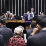 Câmara aprova licença menstrual de até 2 dias por mês para trabalhadoras e estagiárias