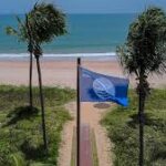 Cerimônia neste sábado marca renovação do Selo Bandeira Azul para praias de Camaçari