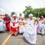 Lavagem de Jauá colore as ruas com cultura, alegria e devoção