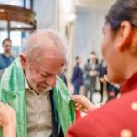 Lula chega à Índia e é recebido com cerimônia tradicional hindu