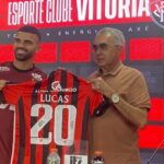 “É a oportunidade da minha vida”, diz Lucas Silva ao ser apresentado pelo Vitória