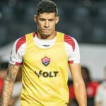 Médico do Vitória detalha lesão de Camutanga, que passará por cirurgia