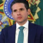 Motta fecha acordo com Lula e deve votar projeto de lei do governo sobre fim da escala 6×1