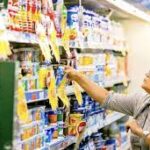 Sete em cada 10 brasileiros sentem o peso do aumento do custo de vida no orçamento