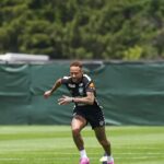 Ancelotti indica retorno de Neymar contra a Escócia e vê Raphinha virar dúvida na Seleção