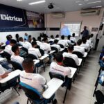 Programa abre inscrições para jovens e adultos concluírem estudos e se qualificarem profissionalmente em Camaçari