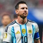 Messi é racista? Internautas reacendem debate sobre silêncio do craque após casos de discriminação cometidos por argentinos