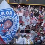 Lula em Salvador: Torcida organizada do Bahia marca presença em caminhada na Liberdade